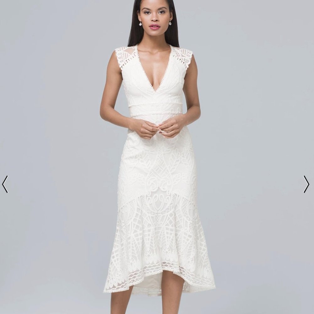 MONIQUE LHUILLIER WHITE LACE SHEATH DRESS